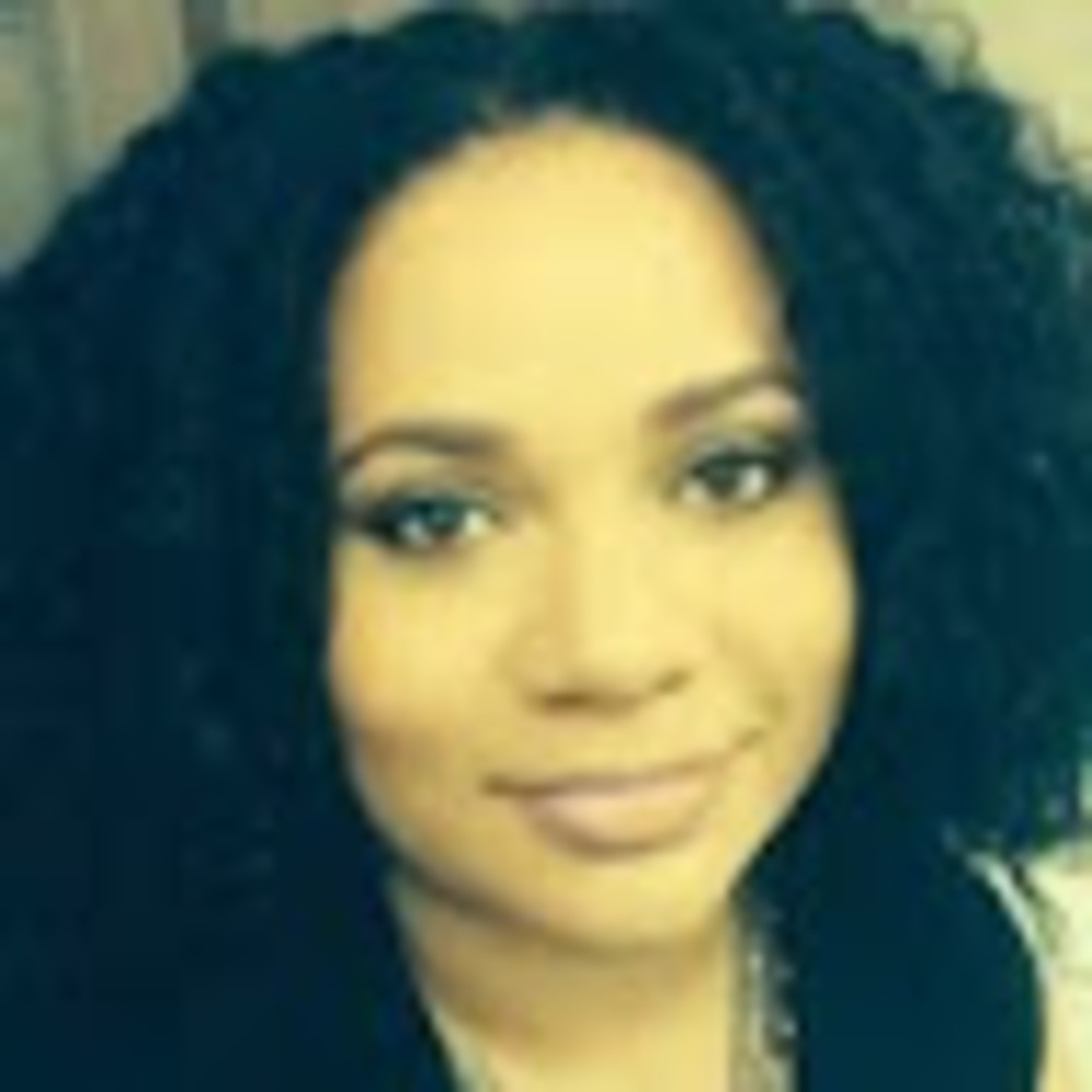 Meet your Posher, Ione